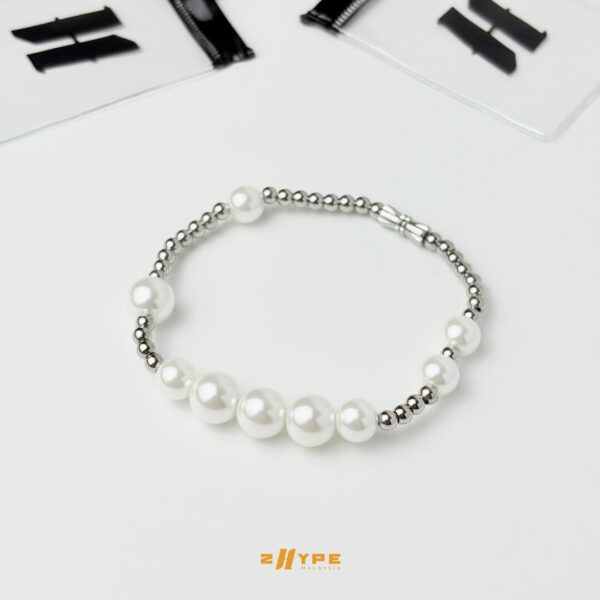 Pearl Beaded Bracelet