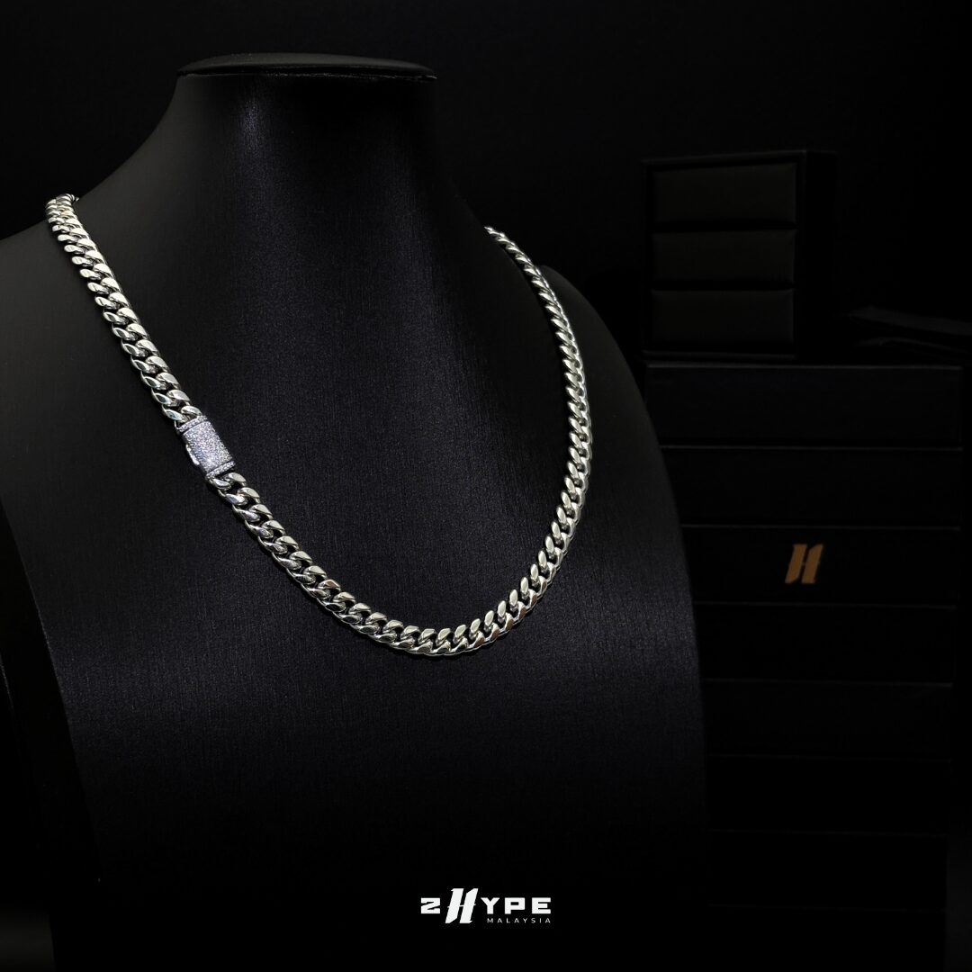 Iced Clasp Miami Cuban Chain 8mm